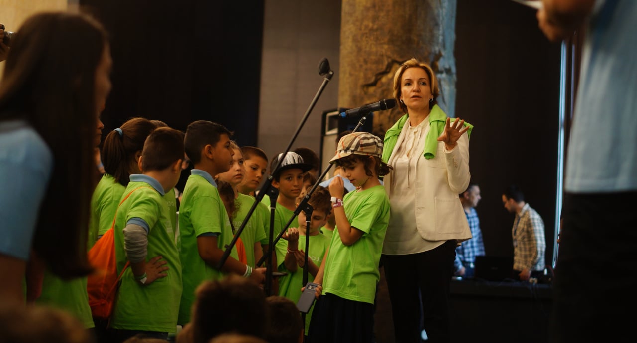 Гергана Паси: Децата са родени с технологиите