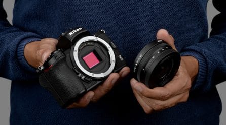 Nikon анонсира безогледален фотоапарат с формат DX
