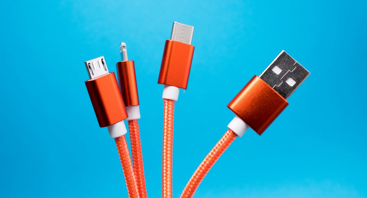 Ново поколение USB кабели предпазват от кражба на информация
