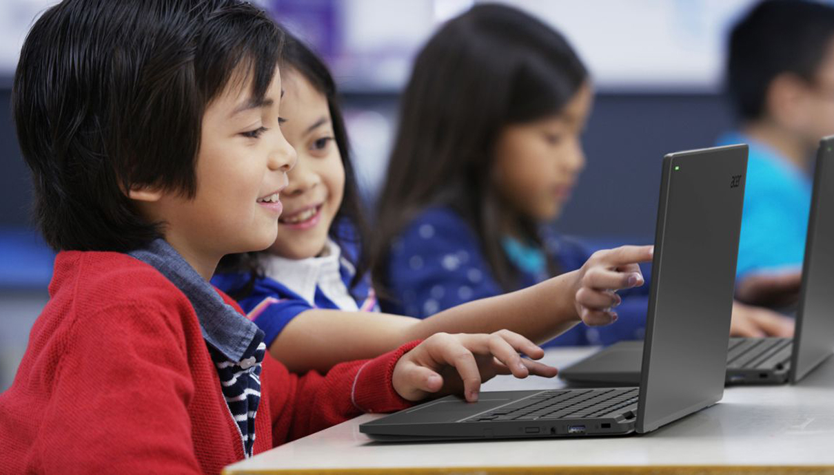 Acer в подкрепа на онлайн образованието в ЕМЕА