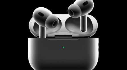 AirPods Pro – за още по-завладяващо пространствено аудио