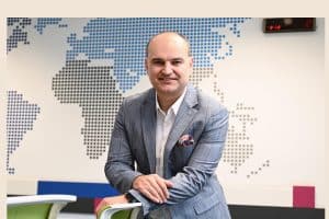 Ролята на Soft Skills в технологичния сектор: Как да ги развием?