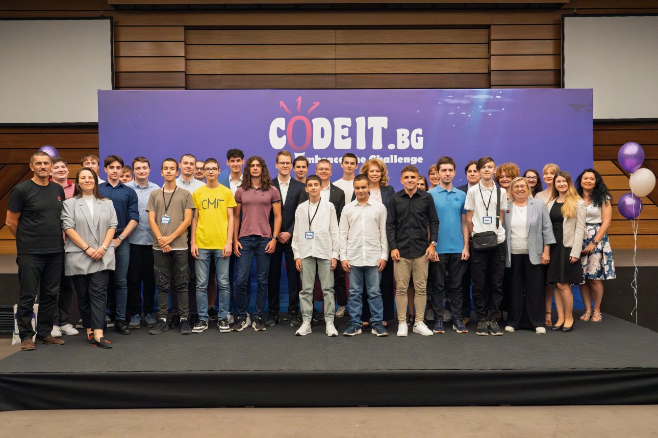 Антон Анастасов е Победителят в 25. Сезон на CodeIT 2025