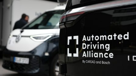 Бош и Cariad правят автоматизираното шофиране още по-безопасно и комфортно с помощта на AI