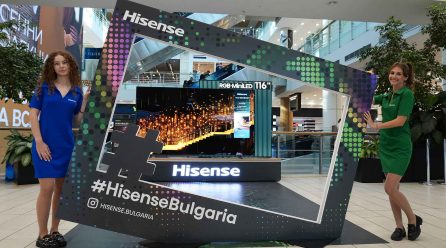 Hisense представя първия в света 116-инчов RGB MiniLED телевизор
