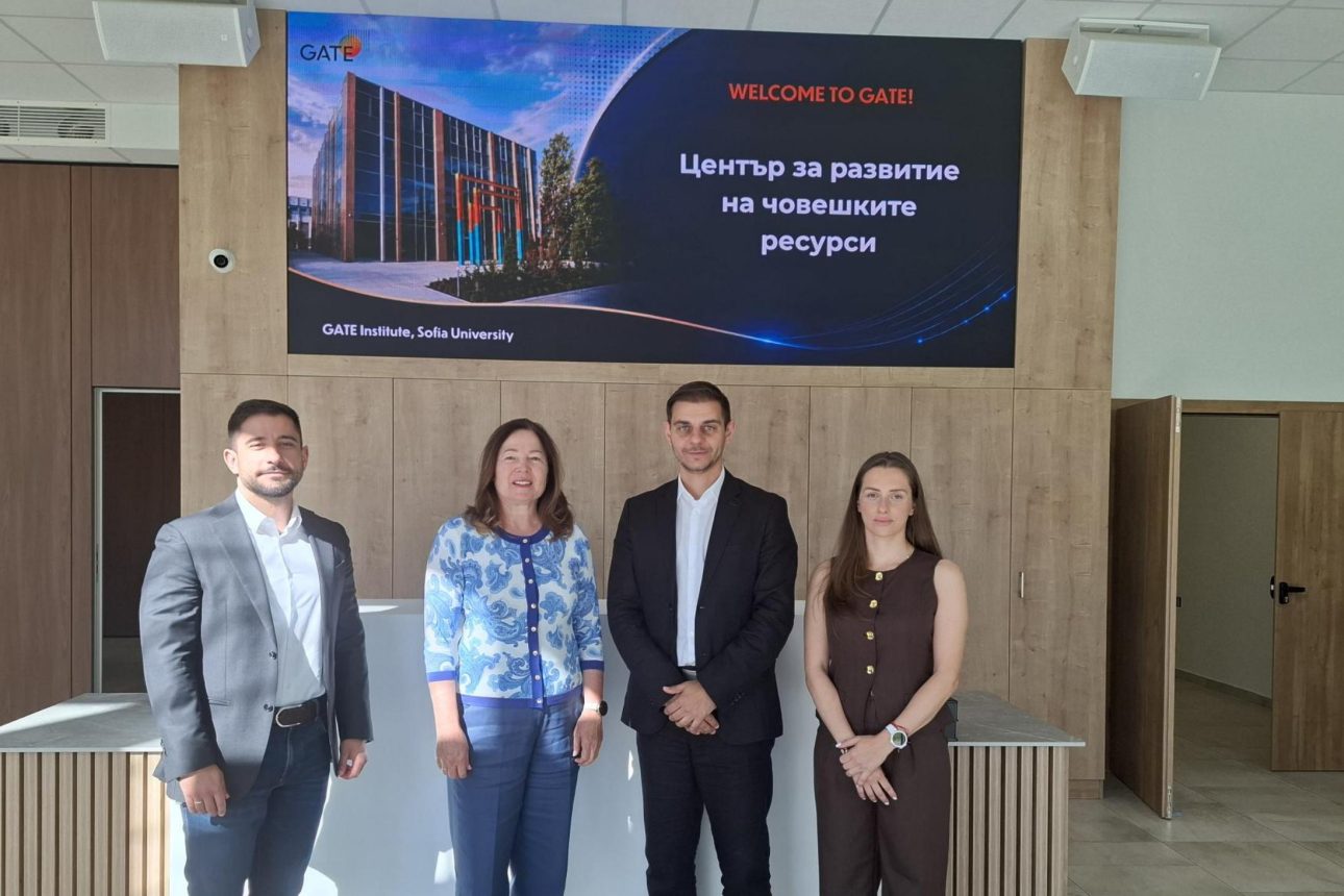 Институт GATE и ЦРЧР разработват AI-базиран чатбот